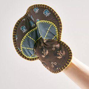 Urban Outfitters Mushroom Oven Mitt